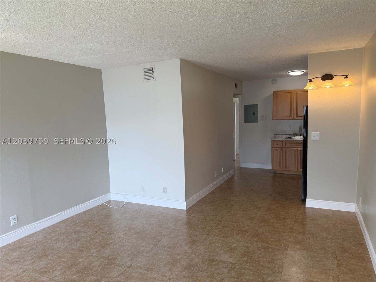 715 Ne 2nd Ave #204 - Photo 6 of 12