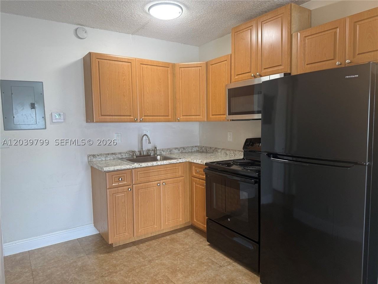 715 Ne 2nd Ave #204 - Photo 7 of 12
