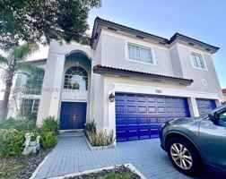 featured image of 2105 Ne 38th Rd