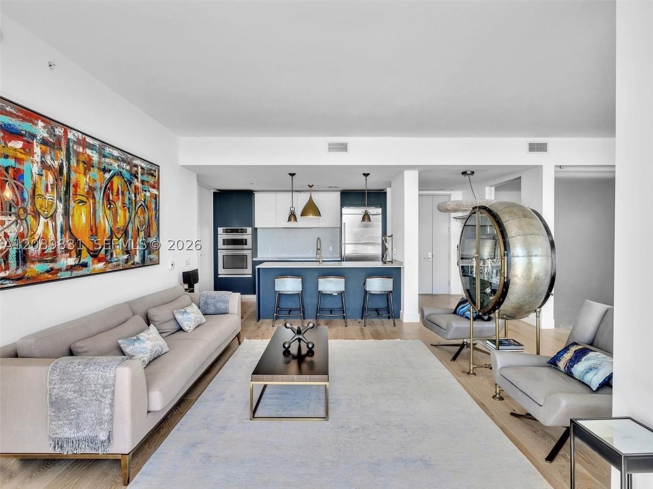 1300 Brickell Bay Dr #4202 - Photo 6 of 34