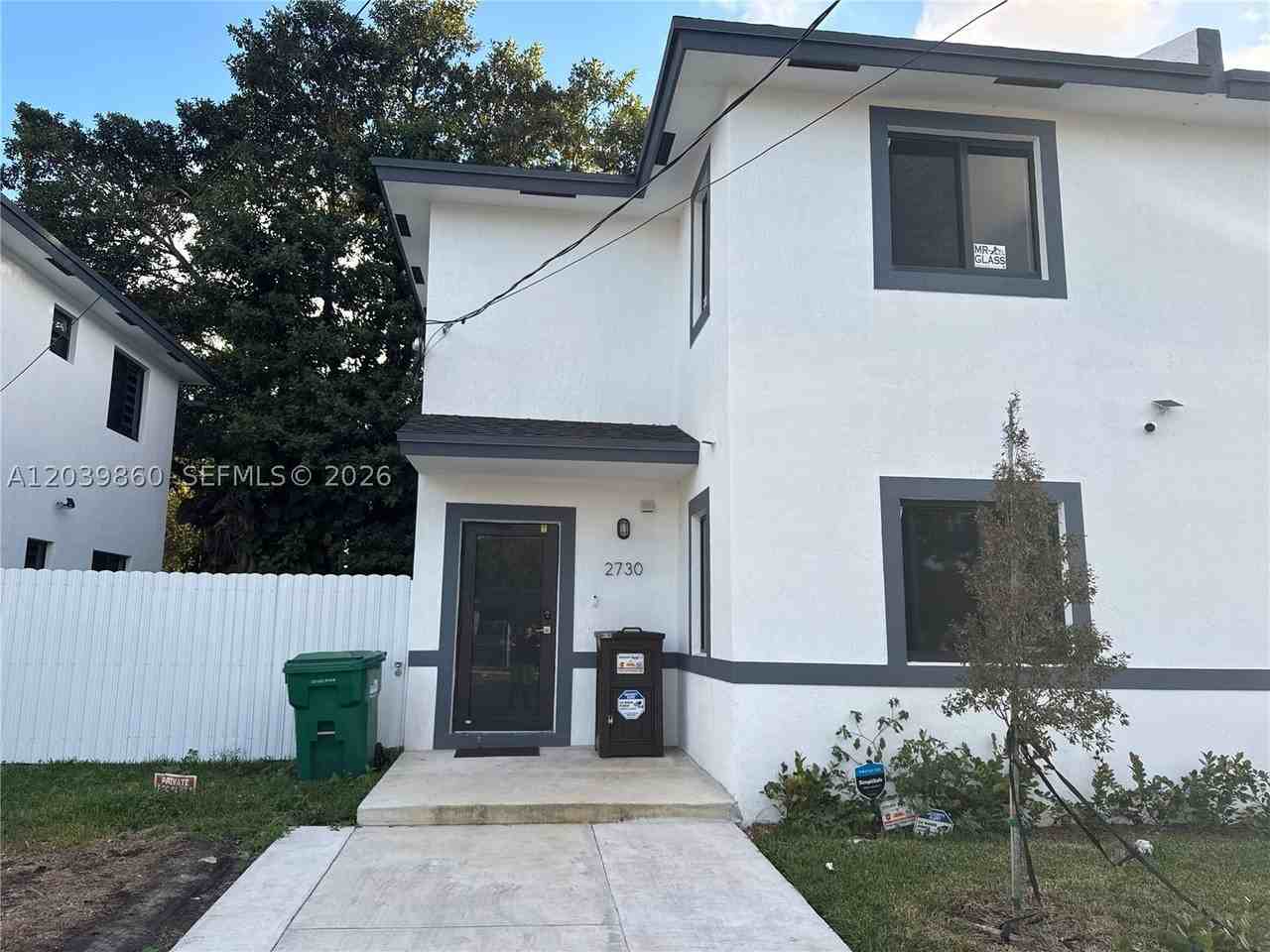 2730 Nw 44th St #3
