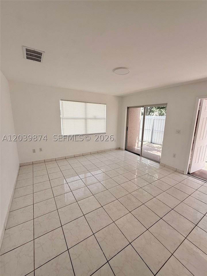 2645 Sw 28th Ct #2645 - Photo 3 of 17