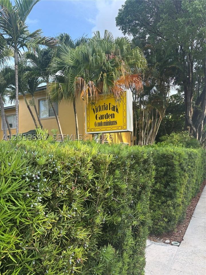719 Ne 16th Ave #719B