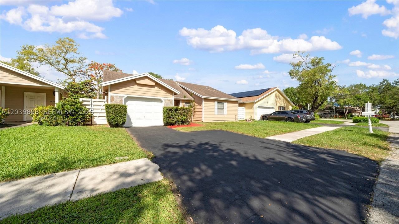 14780 Sw 139th Ct - Photo 3 of 47
