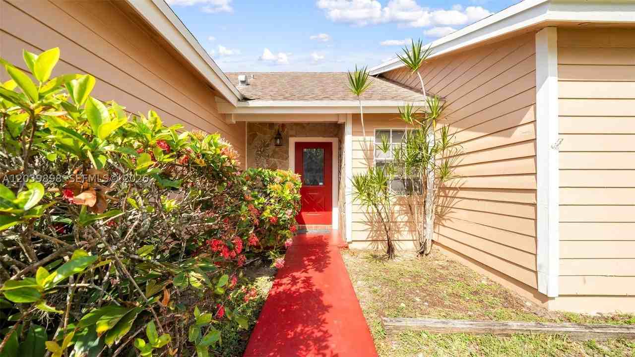 14780 Sw 139th Ct - Photo 4 of 47