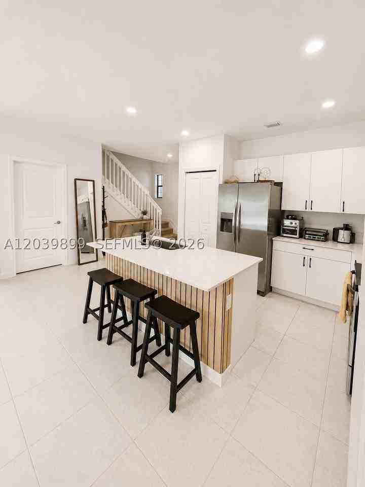 452 Nw 203rd Ter #452 - Photo 5 of 14