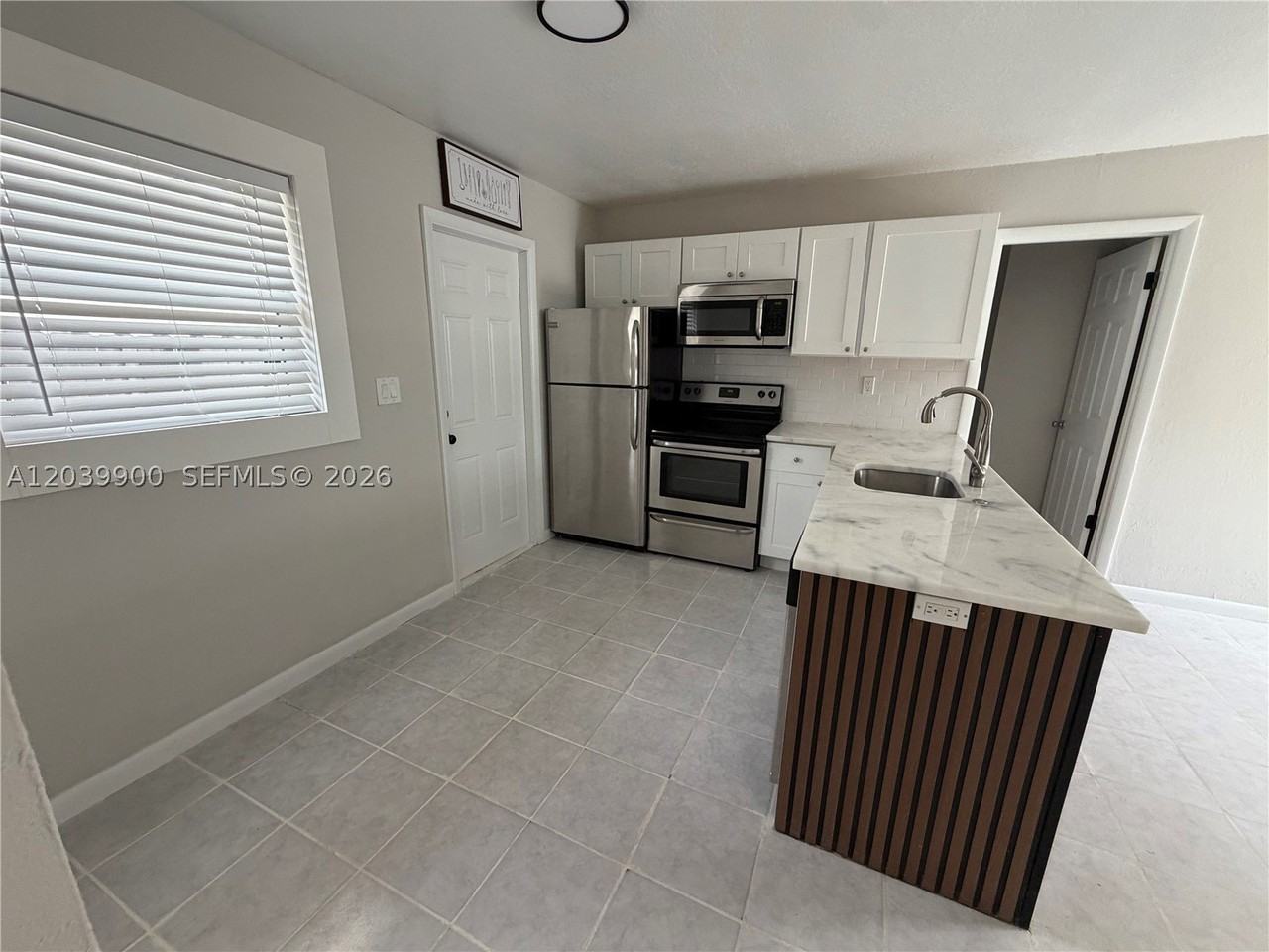 1533 Nw 2nd Ave #1 - Photo 5 of 22