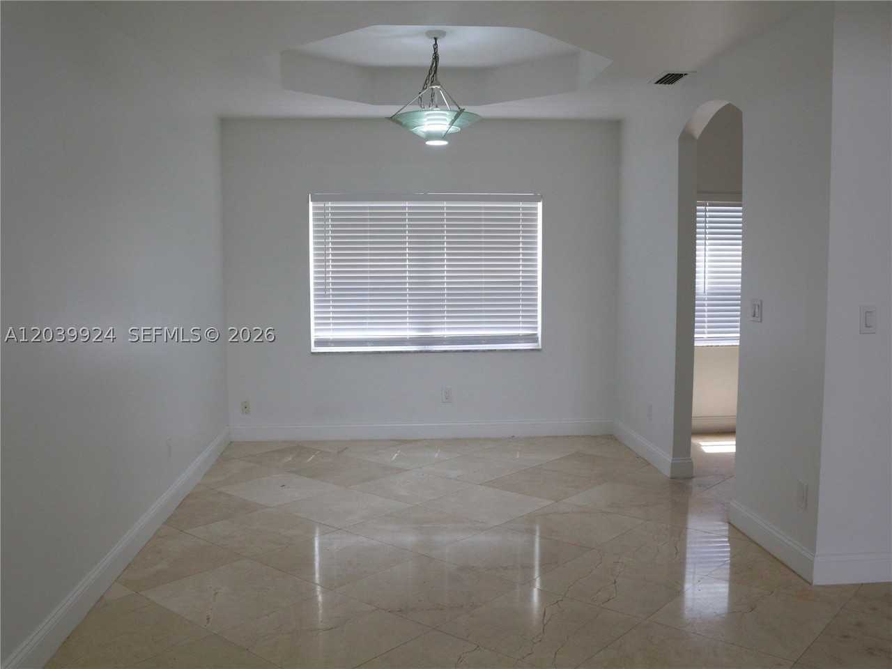 17124 Nw 10th St - Photo 4 of 10