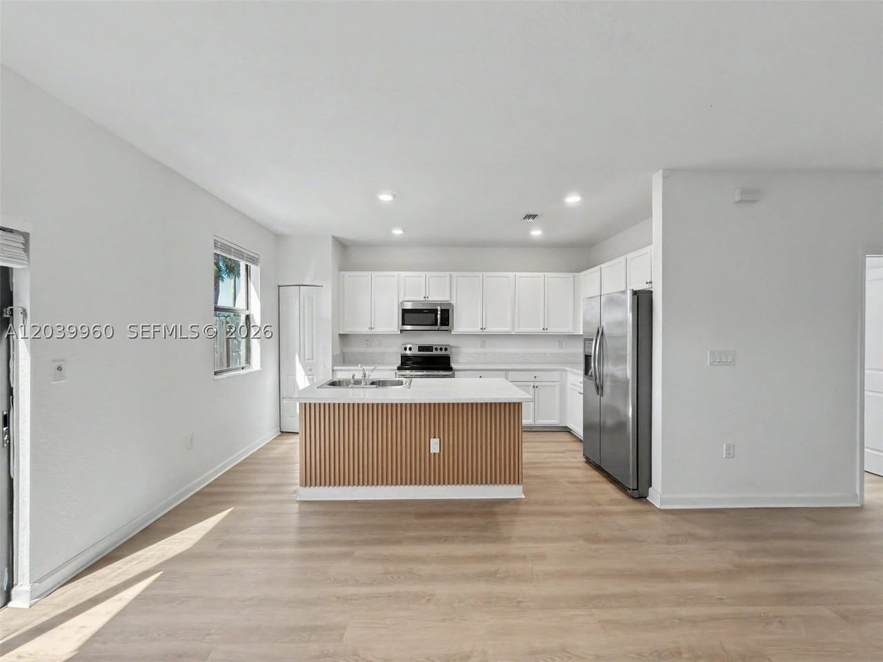 11296 Sw 254th Ter - Photo 2 of 41