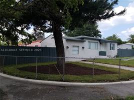 featured image of 1201 Ne 148th St #B