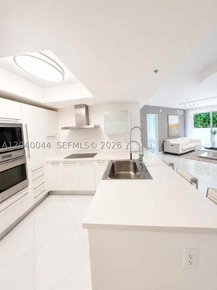 200 Sunny Isles Blvd - Photo 2 of 26