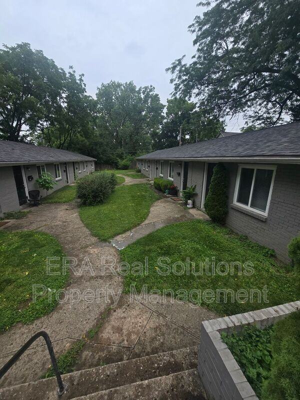 65 W Moler St #D - Photo 4 of 13