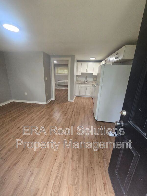 65 W Moler St #A - Photo 5 of 13