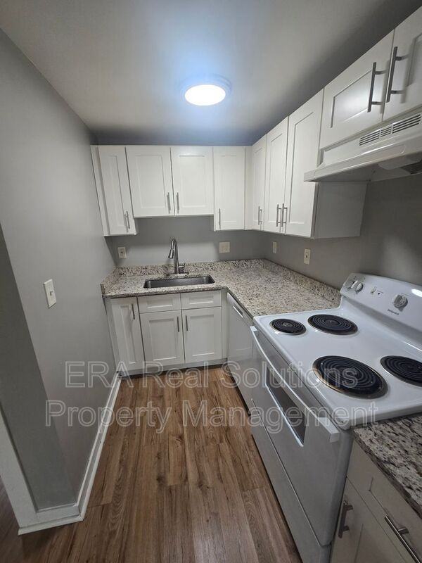 65 W Moler St #A - Photo 7 of 13