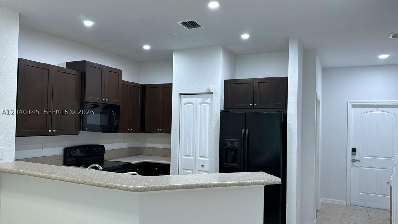 3526 Nw 29th Ct #3526 - Photo 2 of 46