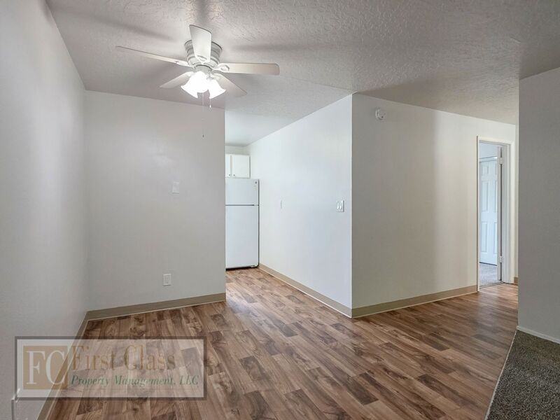 9555 Sw Hall Blvd #4 - Photo 6 of 23