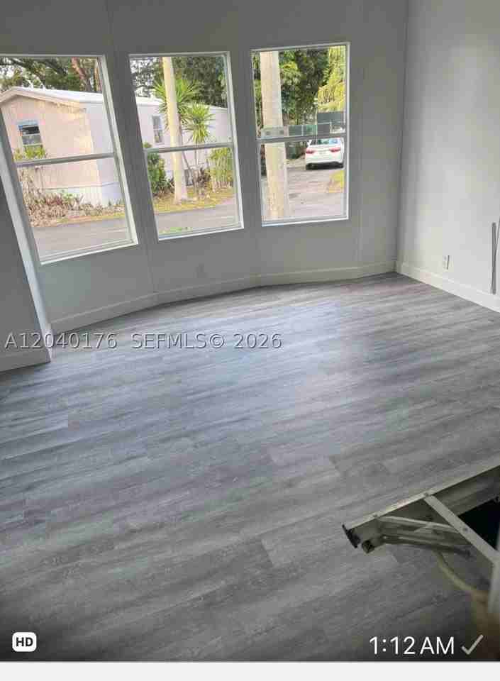 100 Ne 6th Ave #504 - Photo 6 of 6