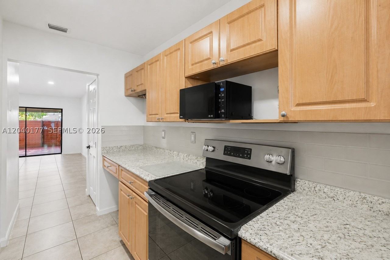 5113 Sw 138th Avenue Cir - Photo 6 of 28