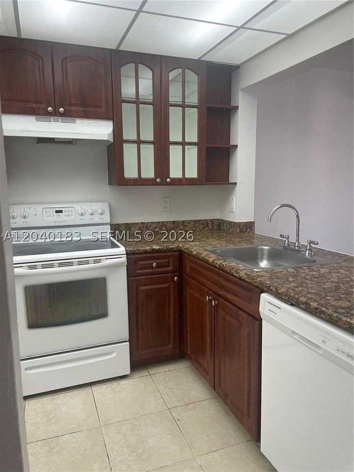 20825 Ne 8th Ct #202-19 - Photo 5 of 10