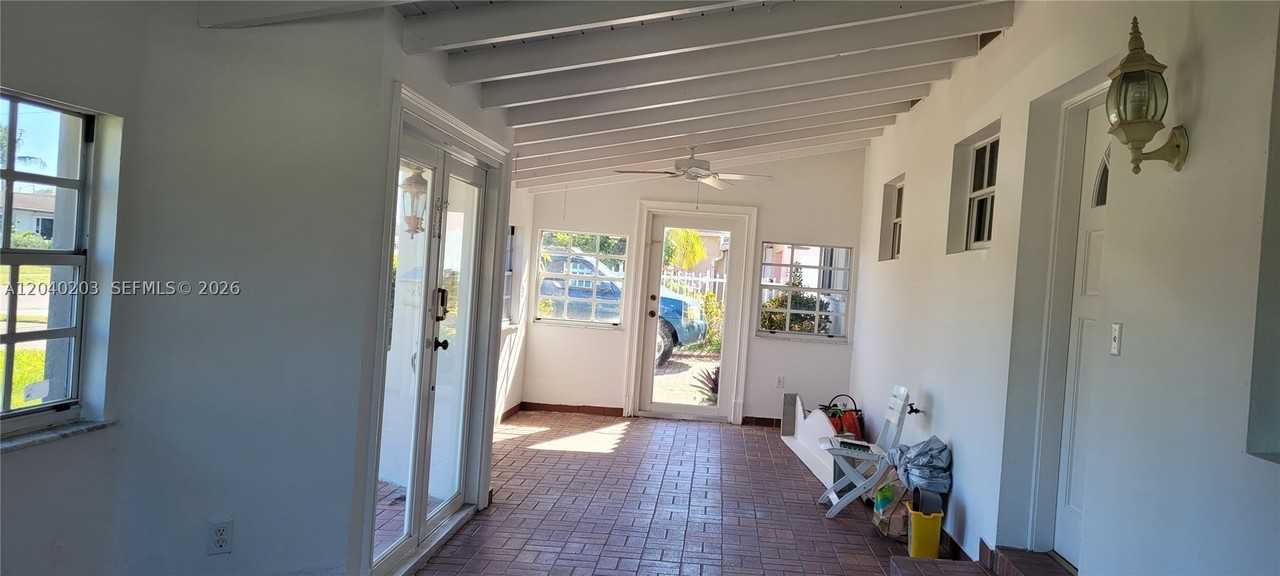 5200 Sw 89th Pl - Photo 2 of 25