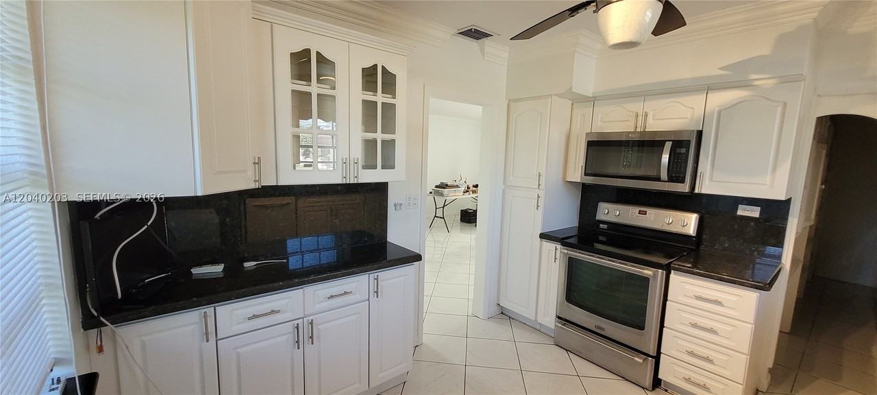 5200 Sw 89th Pl - Photo 7 of 25