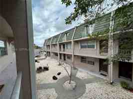 featured image of 1100 Se 4th Ave #32