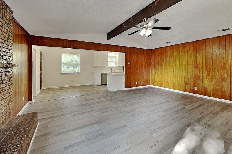 7624 Oak Garden Trl - Photo 2 of 19