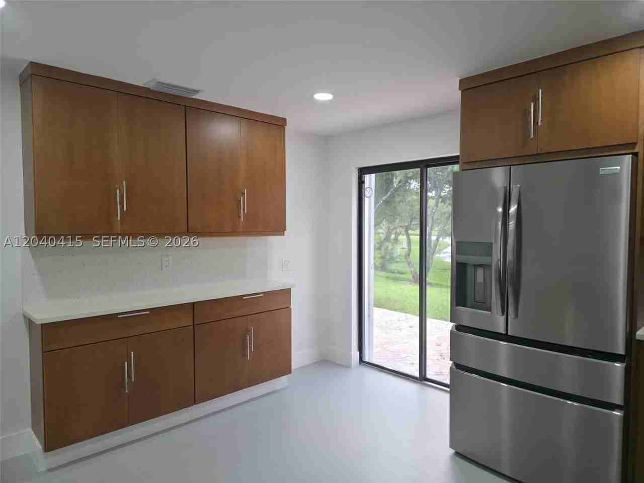2360 Dover - Photo 5 of 12