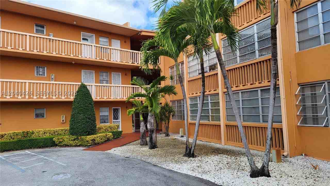 1591 Ne Miami Gardens Dr #306 - Photo 3 of 21