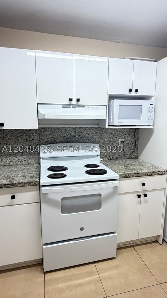 8540 Sw 149th Ave #817 - Photo 7 of 27