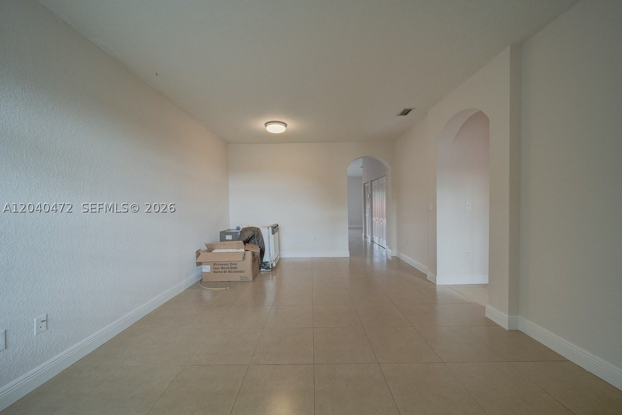 13801 Sw 170th Ter - Photo 5 of 23
