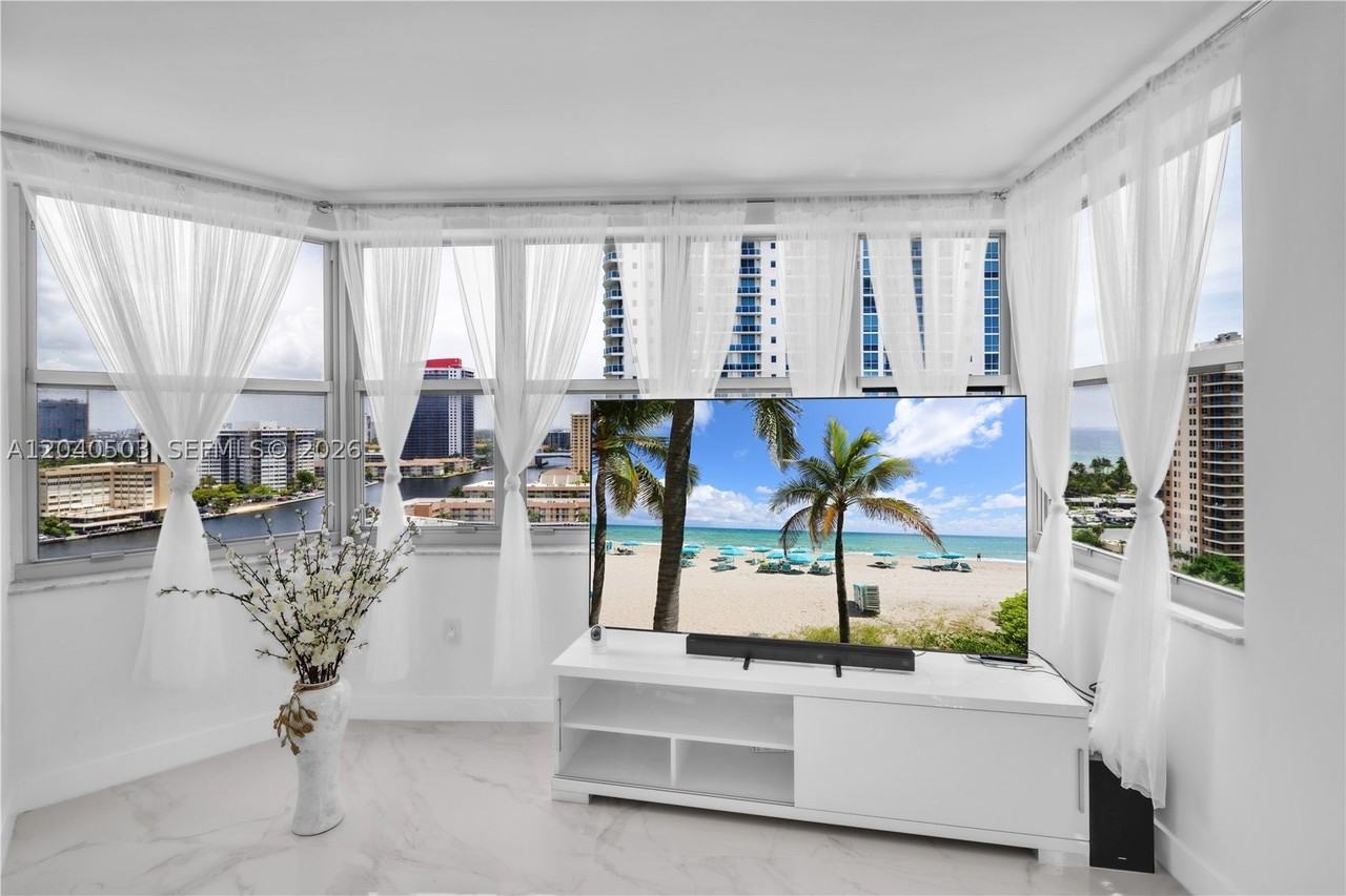 1965 S Ocean Dr - Photo 7 of 37