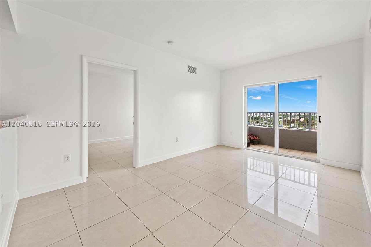 2217 Nw 7th St #1109 - Photo 3 of 7