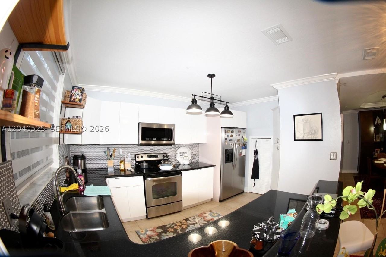 20721 Sw 80th Ct - Photo 5 of 16