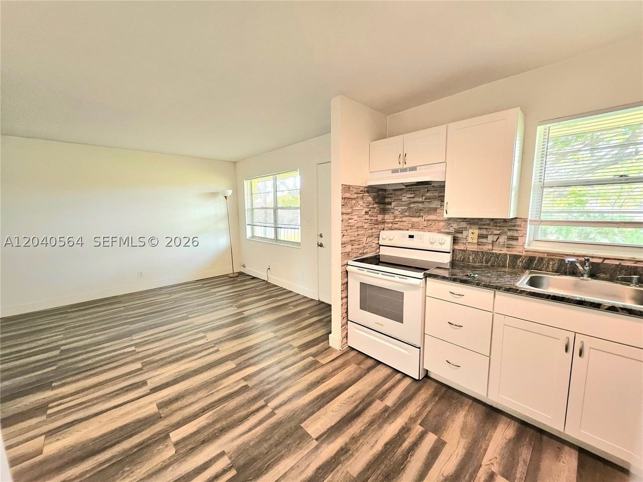 5180 Ne 6th Ave #621 - Photo 2 of 11