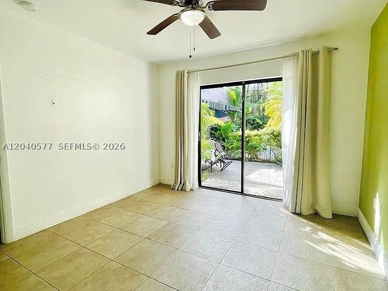 585 Ne 66th St #3 - Photo 6 of 12