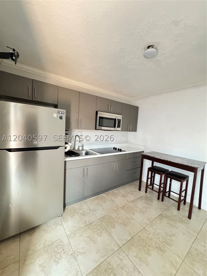 11340 Sw 41st Ter - Photo 2 of 10