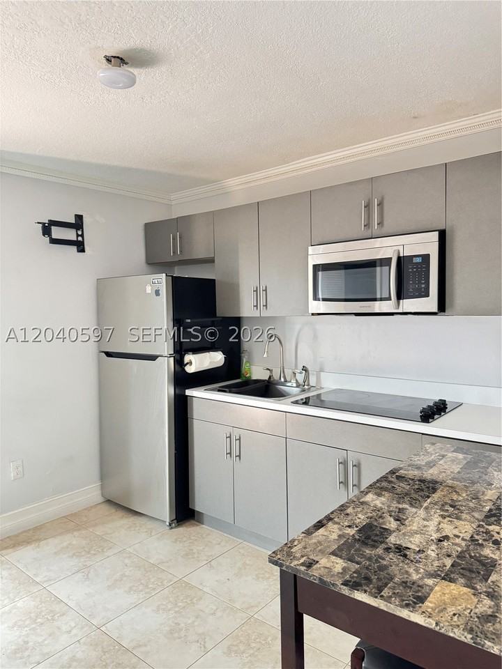 11340 Sw 41st Ter - Photo 3 of 10