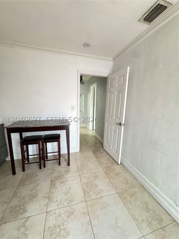 11340 Sw 41st Ter - Photo 4 of 10
