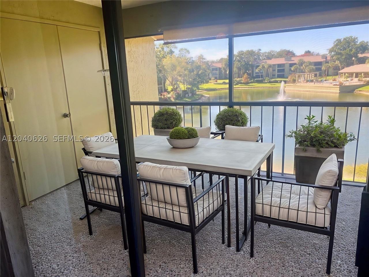 15 15 escondido court #148