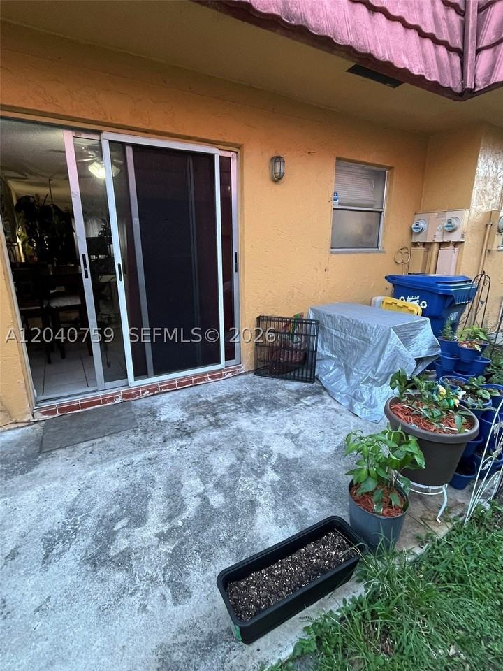 5305 Nw 27th St #6C - Photo 2 of 15