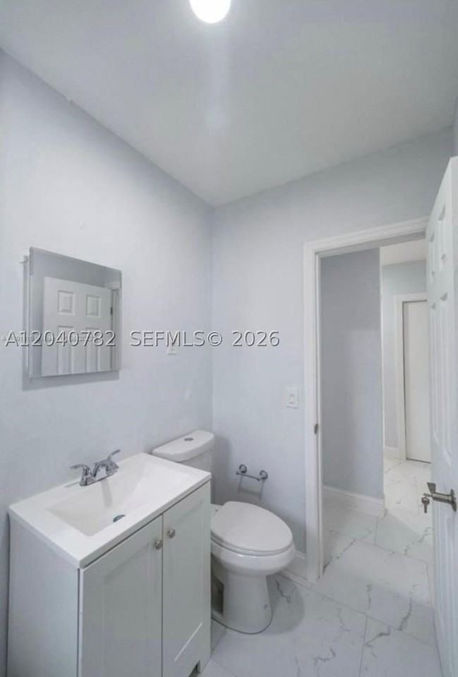 425 Nw 14th Way - Photo 7 of 14