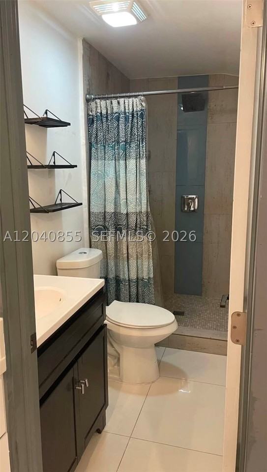 420 Nw 95th St #420 - Photo 3 of 6
