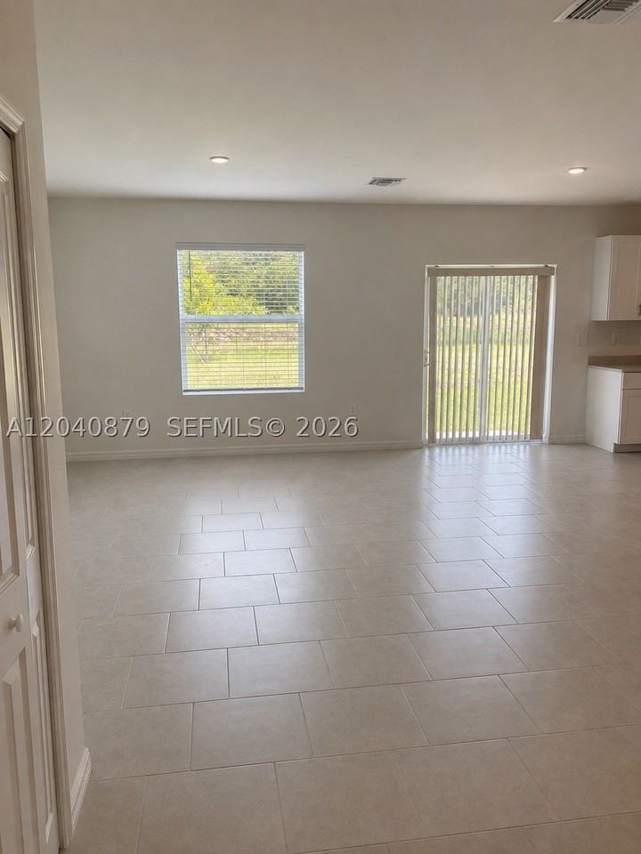 19619 Fairhill Ct #NA - Photo 6 of 23