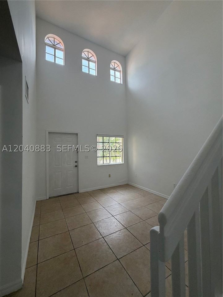7245 Nw 173rd Dr #2505 - Photo 3 of 36