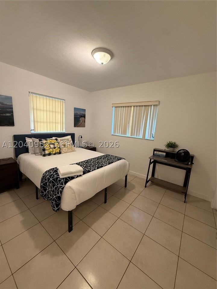 500 Sw 7th St #510 - Photo 5 of 15