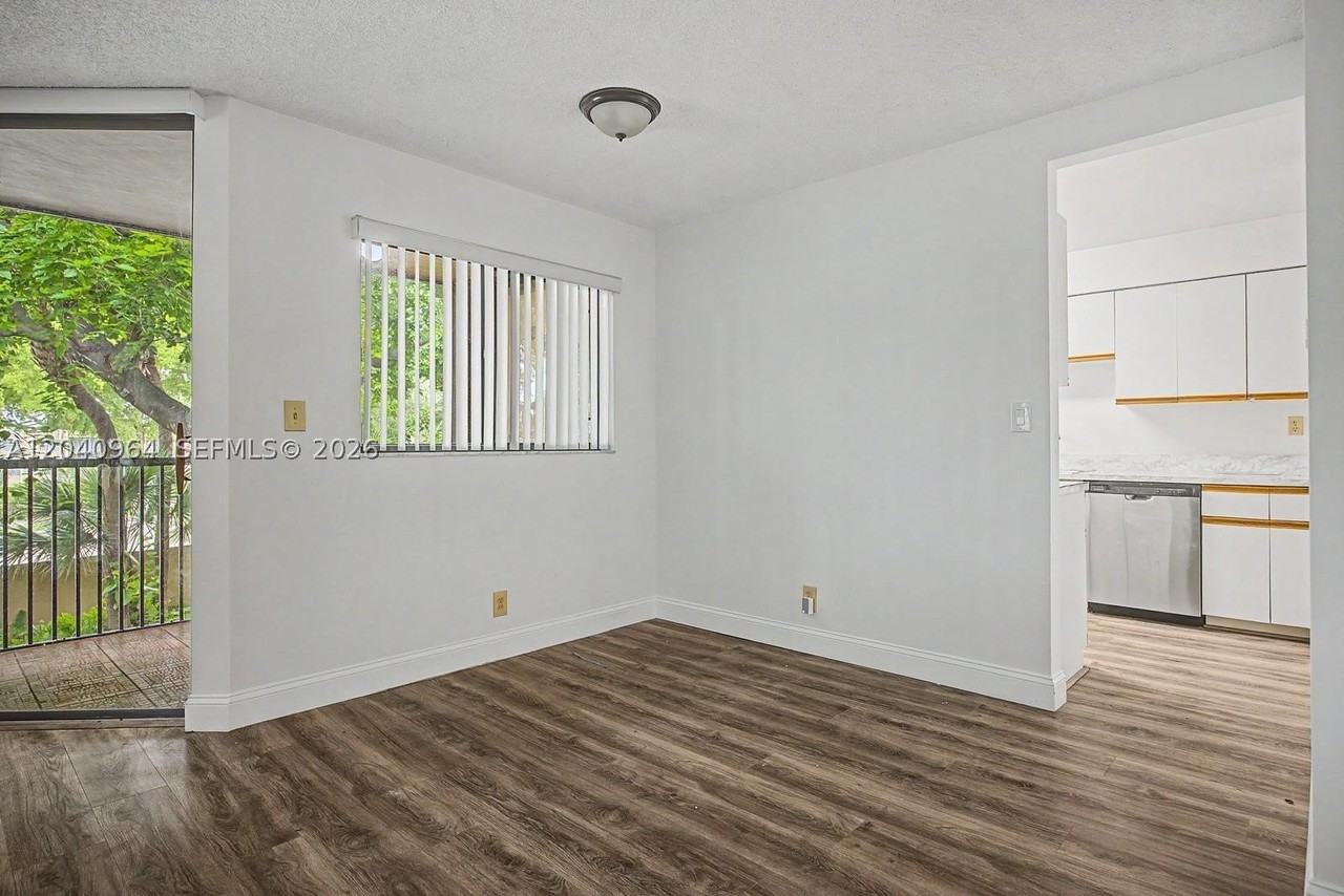 15575 Miami Lakeway N #206 - Photo 7 of 21