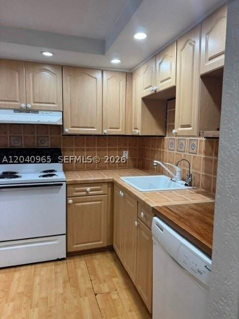 14321 N Kendall Dr #403F - Photo 3 of 14
