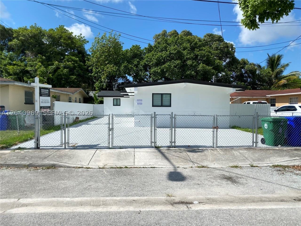 1170 Nw 25th St #1170 - Photo 3 of 13