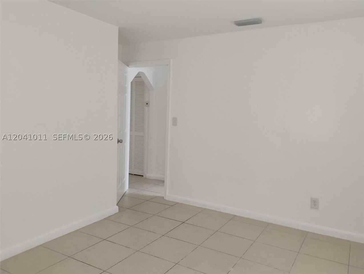 2325 Madison St #1 - Photo 5 of 9
